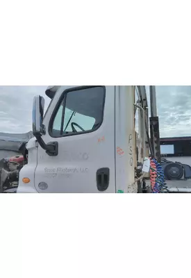 FREIGHTLINER CASCADIA 113 DOOR ASSEMBLY, FRONT
