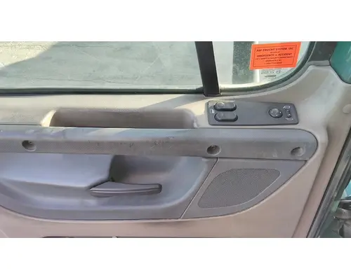 FREIGHTLINER CASCADIA 113 DOOR ASSEMBLY, FRONT