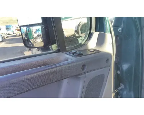 FREIGHTLINER CASCADIA 113 DOOR ASSEMBLY, FRONT