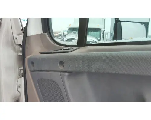 FREIGHTLINER CASCADIA 113 DOOR ASSEMBLY, FRONT