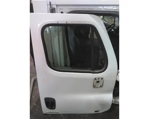 FREIGHTLINER CASCADIA 113 DOOR ASSEMBLY, FRONT