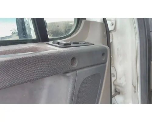 FREIGHTLINER CASCADIA 113 DOOR ASSEMBLY, FRONT