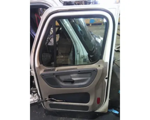 FREIGHTLINER CASCADIA 113 DOOR ASSEMBLY, FRONT