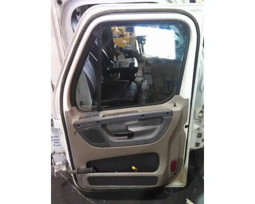 FREIGHTLINER CASCADIA 113 DOOR ASSEMBLY, FRONT