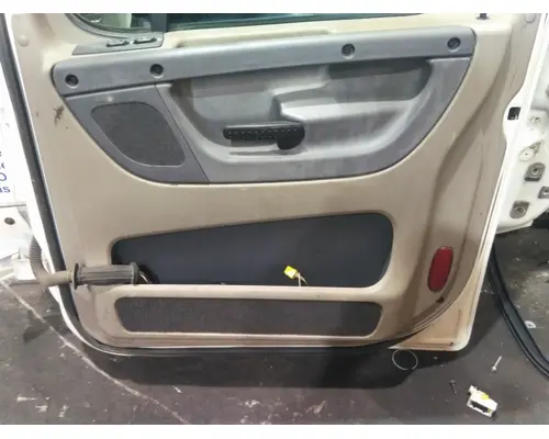 FREIGHTLINER CASCADIA 113 DOOR ASSEMBLY, FRONT