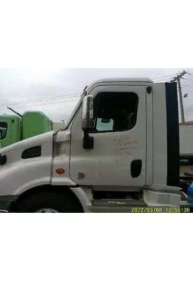 FREIGHTLINER CASCADIA 113 DOOR ASSEMBLY, FRONT