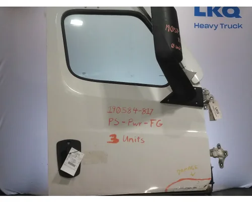 FREIGHTLINER CASCADIA 113 DOOR ASSEMBLY, FRONT