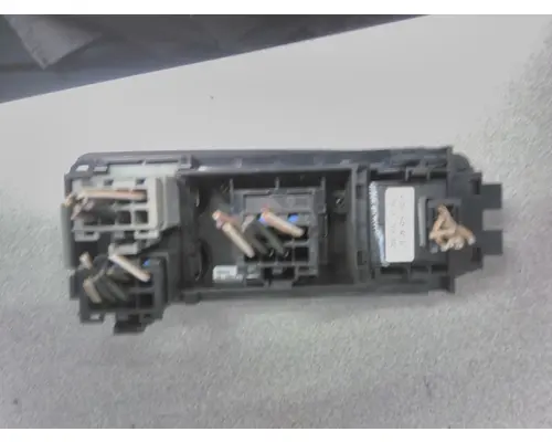 FREIGHTLINER CASCADIA 113 DOOR ELECTRICAL SWITCH