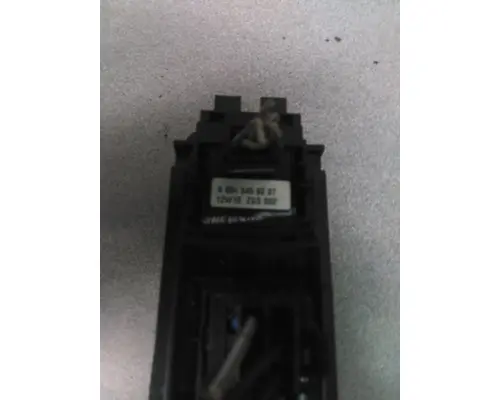 FREIGHTLINER CASCADIA 113 DOOR ELECTRICAL SWITCH
