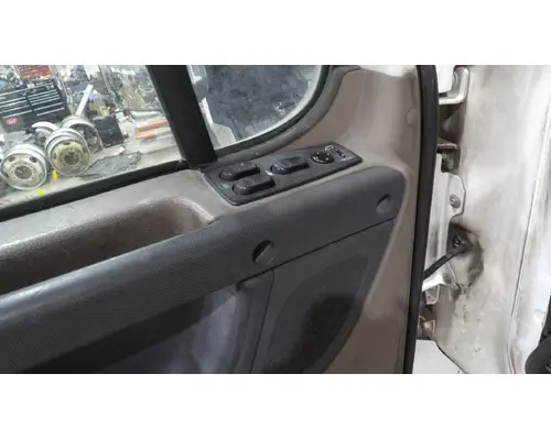 FREIGHTLINER CASCADIA 113 DOOR ELECTRICAL SWITCH