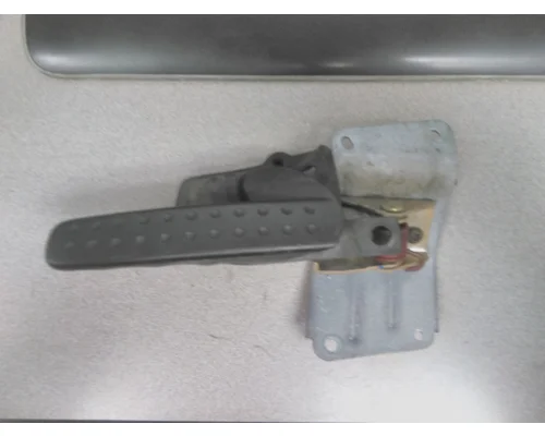 FREIGHTLINER CASCADIA 113 DOOR HANDLE