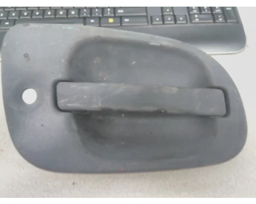FREIGHTLINER CASCADIA 113 DOOR HANDLE
