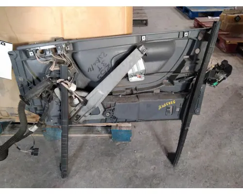 FREIGHTLINER CASCADIA 113 DOOR INTERIOR PANEL