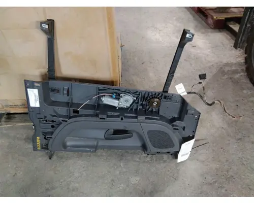 FREIGHTLINER CASCADIA 113 DOOR INTERIOR PANEL