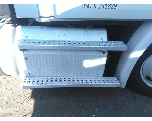 FREIGHTLINER CASCADIA 113 DPF COVER