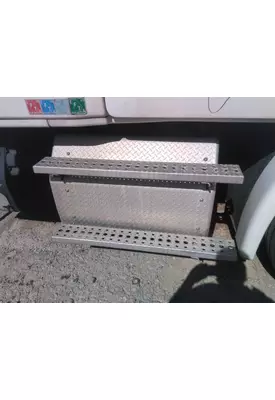 FREIGHTLINER CASCADIA 113 DPF COVER