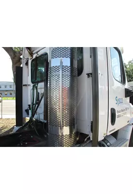 FREIGHTLINER CASCADIA 113 EXHAUST COMPONENT