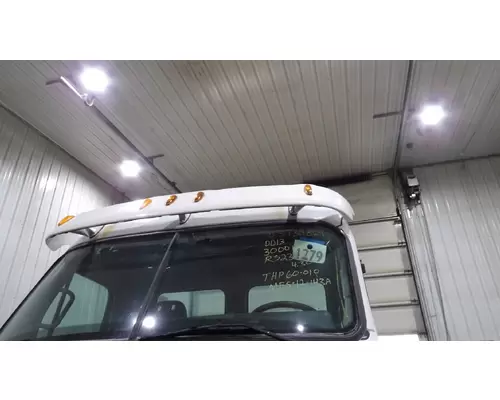 FREIGHTLINER CASCADIA 113 EXTERIOR SUN VISOR