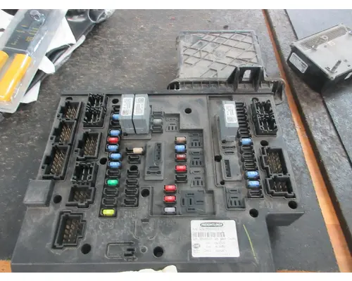 FREIGHTLINER CASCADIA 113 Electronic Chassis Control Modules