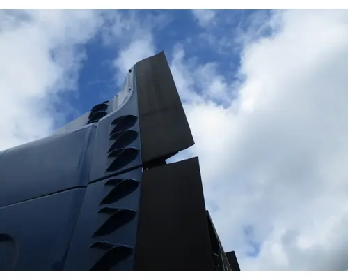 FREIGHTLINER CASCADIA 113 FAIRING, SLEEPER