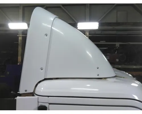 FREIGHTLINER CASCADIA 113 FAIRING, WIND DEFLECTOR ROOF