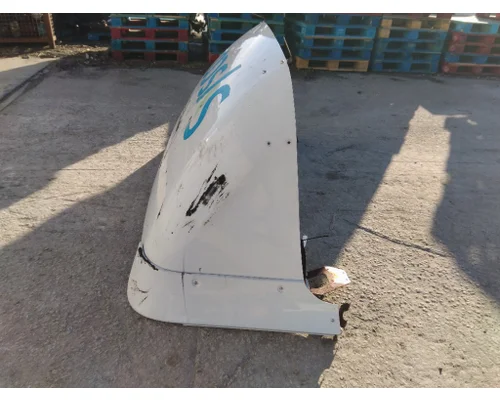FREIGHTLINER CASCADIA 113 FAIRING, WIND DEFLECTOR ROOF