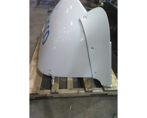 FREIGHTLINER CASCADIA 113 FAIRING, WIND DEFLECTOR ROOF