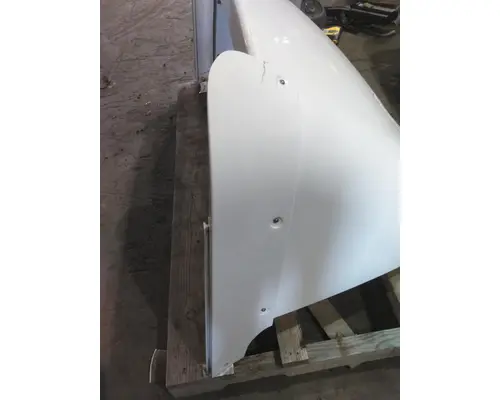 FREIGHTLINER CASCADIA 113 FAIRING, WIND DEFLECTOR ROOF