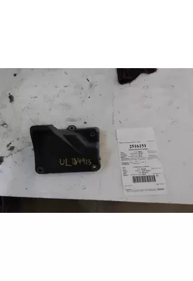 FREIGHTLINER CASCADIA 113 FAIRING BRACKET/MOUNT
