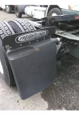 FREIGHTLINER CASCADIA 113 FENDER, QUARTER/HALF REAR