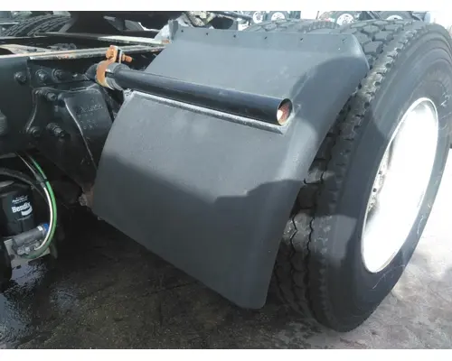 FREIGHTLINER CASCADIA 113 FENDER, QUARTERHALF REAR