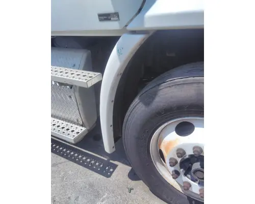 FREIGHTLINER CASCADIA 113 FENDER, QUARTERHALF REAR