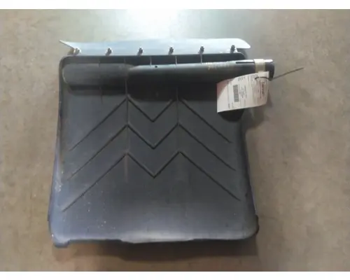 FREIGHTLINER CASCADIA 113 FENDER, QUARTERHALF REAR