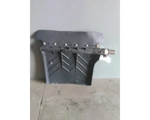 FREIGHTLINER CASCADIA 113 FENDER, QUARTERHALF REAR