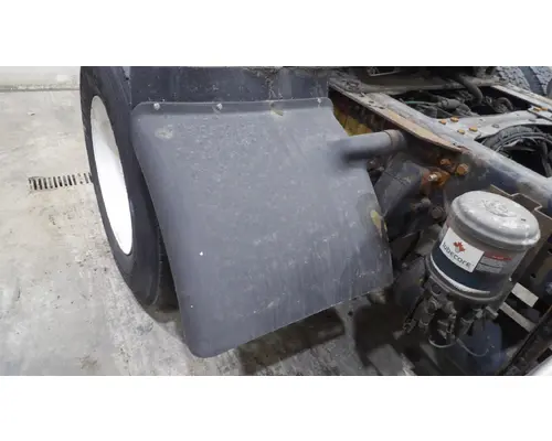 FREIGHTLINER CASCADIA 113 FENDER, QUARTERHALF REAR