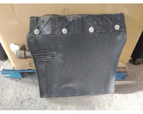 FREIGHTLINER CASCADIA 113 FENDER, QUARTERHALF REAR
