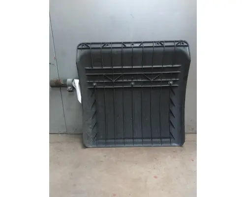 FREIGHTLINER CASCADIA 113 FENDER, QUARTERHALF REAR