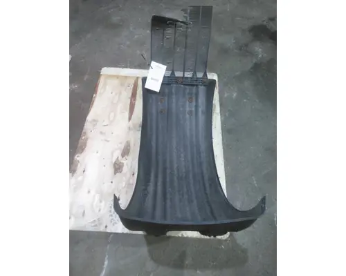 FREIGHTLINER CASCADIA 113 FENDER, QUARTERHALF REAR