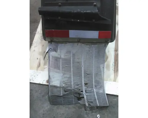 FREIGHTLINER CASCADIA 113 FENDER, QUARTERHALF REAR