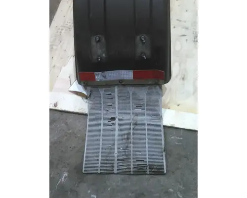 FREIGHTLINER CASCADIA 113 FENDER, QUARTERHALF REAR
