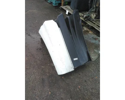FREIGHTLINER CASCADIA 113 FENDER, SPLASH SHIELDGUARD