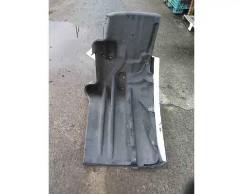 FREIGHTLINER CASCADIA 113 FENDER, SPLASH SHIELDGUARD