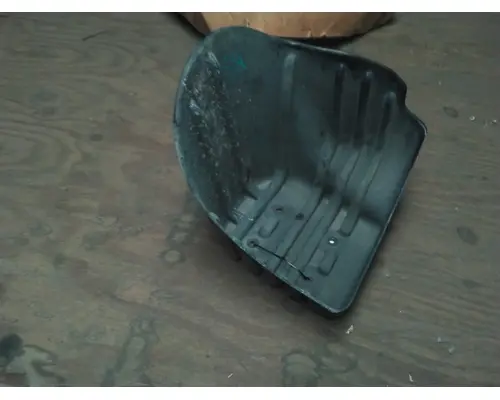 FREIGHTLINER CASCADIA 113 FENDER, SPLASH SHIELDGUARD
