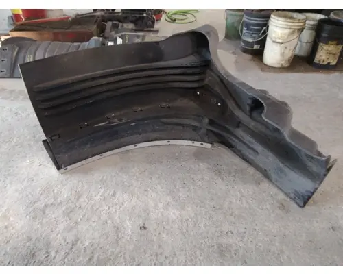 FREIGHTLINER CASCADIA 113 FENDER, SPLASH SHIELDGUARD