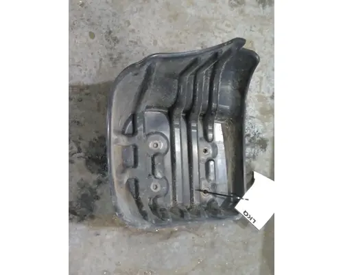 FREIGHTLINER CASCADIA 113 FENDER, SPLASH SHIELDGUARD