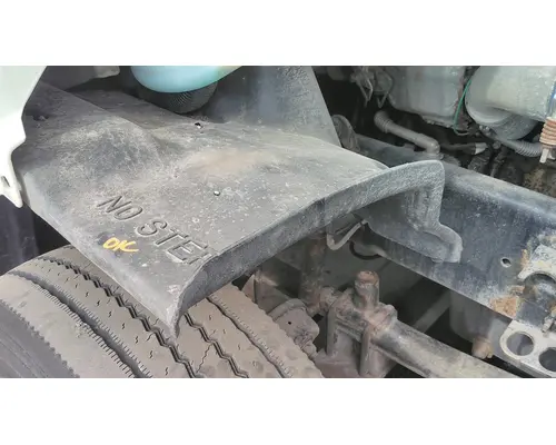 FREIGHTLINER CASCADIA 113 FENDER, SPLASH SHIELDGUARD