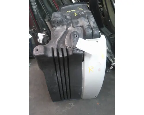 FREIGHTLINER CASCADIA 113 FENDER EXTENSION