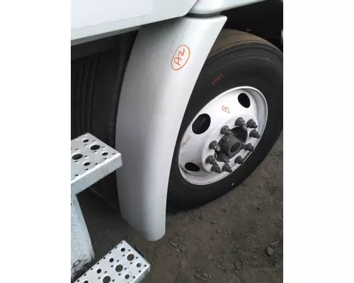 FREIGHTLINER CASCADIA 113 FENDER EXTENSION