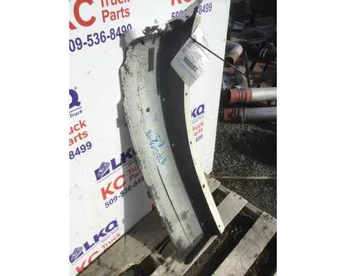 FREIGHTLINER CASCADIA 113 FENDER EXTENSION