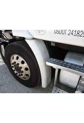 FREIGHTLINER CASCADIA 113 FENDER EXTENSION